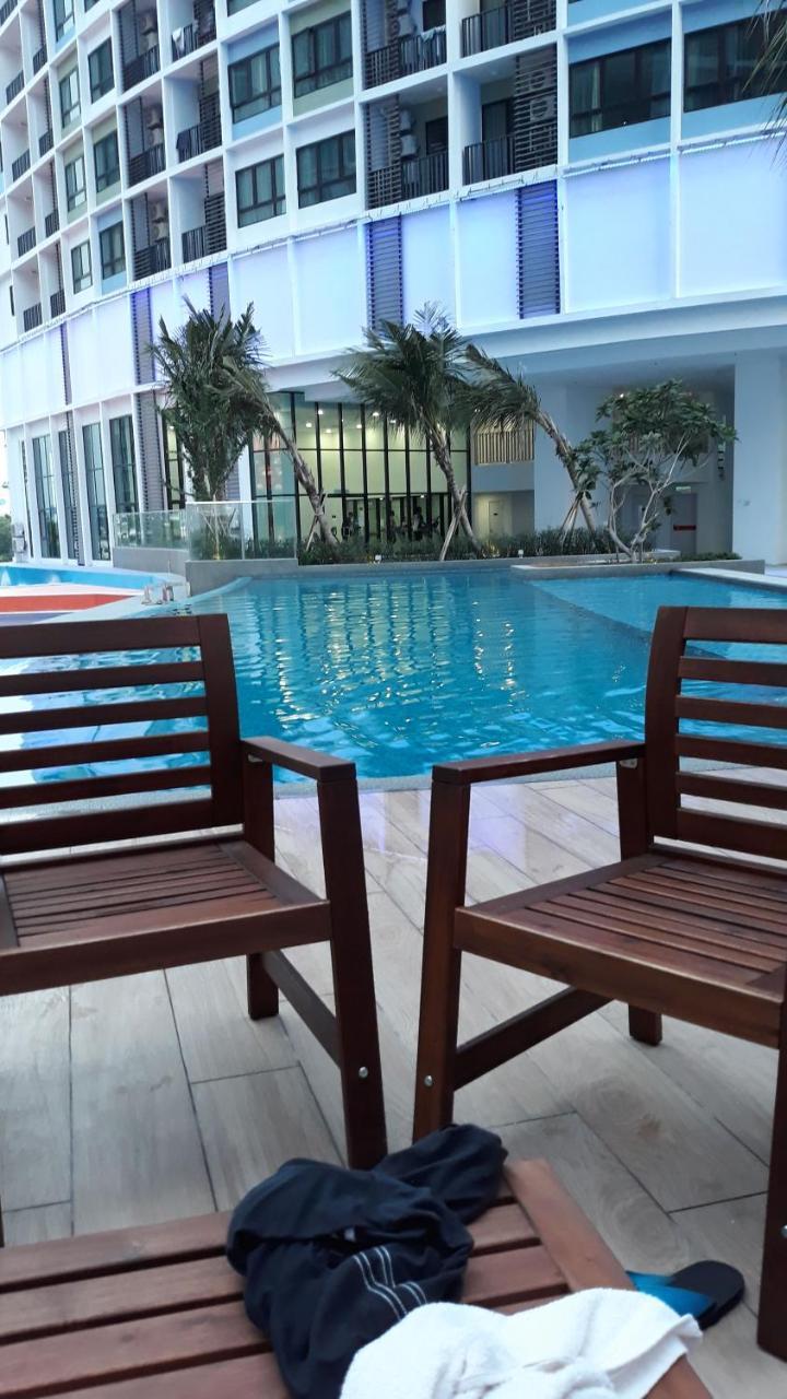 Tini Icity Guesthouse Шах Алам Екстериор снимка